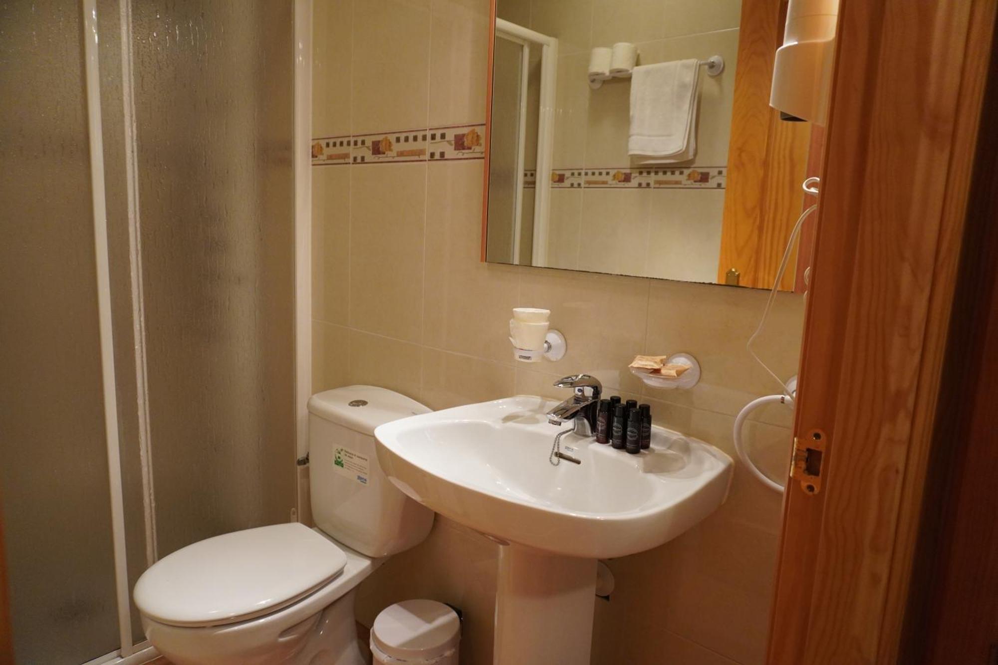 Apartamentos Casa Domenc Aren Eksteriør bilde