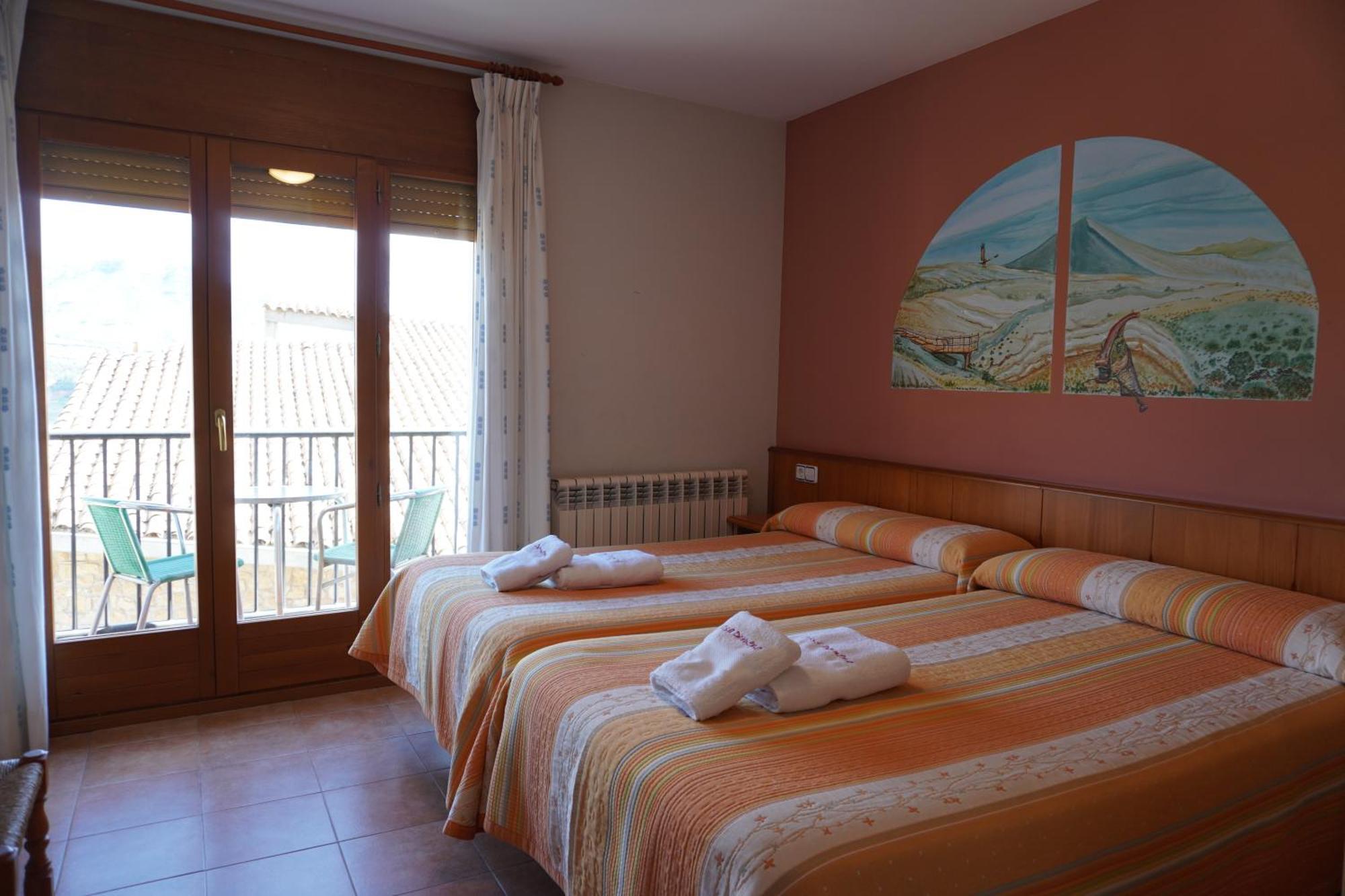 Apartamentos Casa Domenc Aren Eksteriør bilde